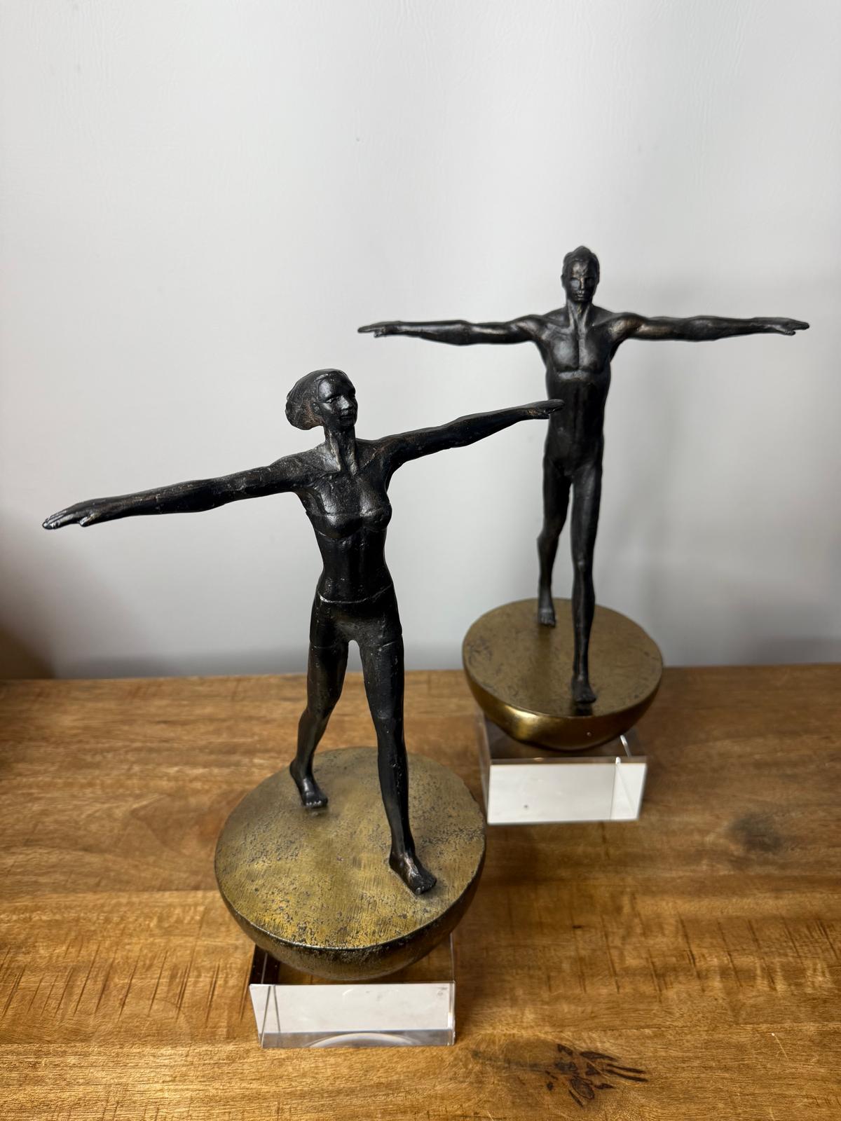 SC003 WOMAN BRONZE BALANCE SCULPTURE WITH CRYSTAL BASE