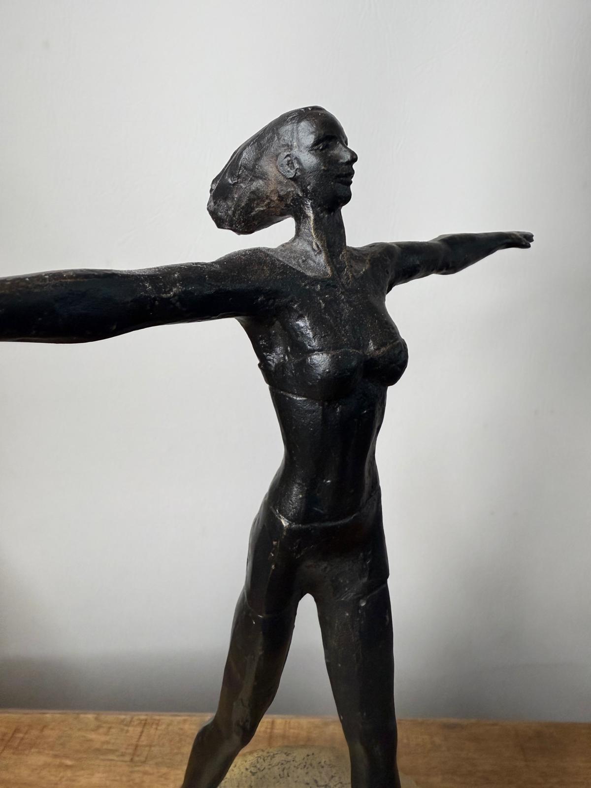 SC003 WOMAN BRONZE BALANCE SCULPTURE WITH CRYSTAL BASE