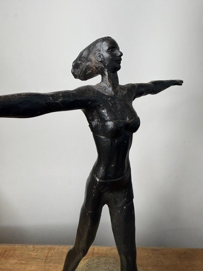 SC003 WOMAN BRONZE BALANCE SCULPTURE WITH CRYSTAL BASE