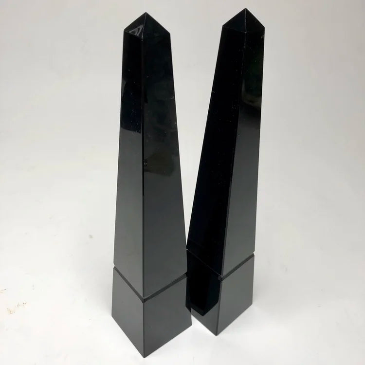 GC006 BLACK CRYSTAL OBELISK - GROOVE BASE